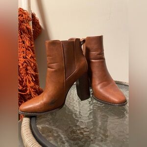 Tan Heeled Boots